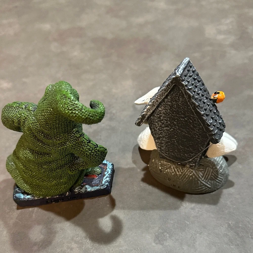 Zero and oogie boogie Aquarium figures